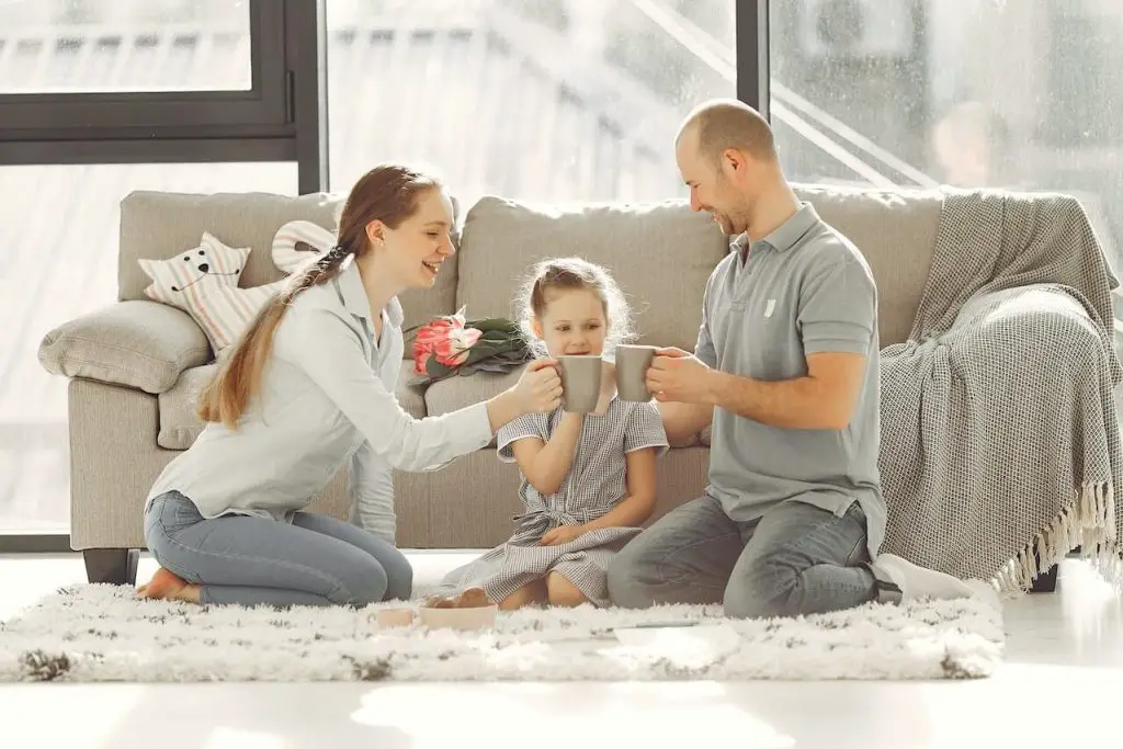 Indoor Family Photo Outfit Ideas