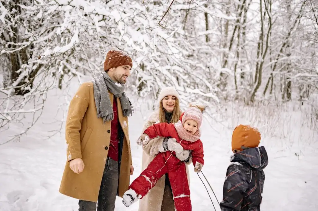 What Is Seasonal Family Photo Shoot