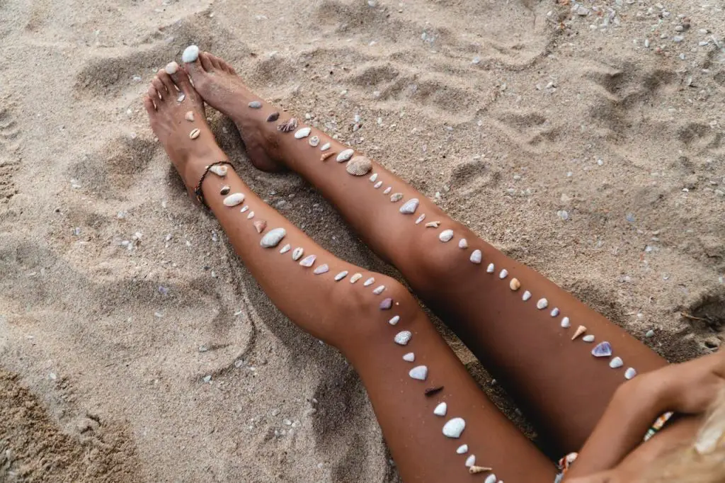 Feet in Sand Pictures