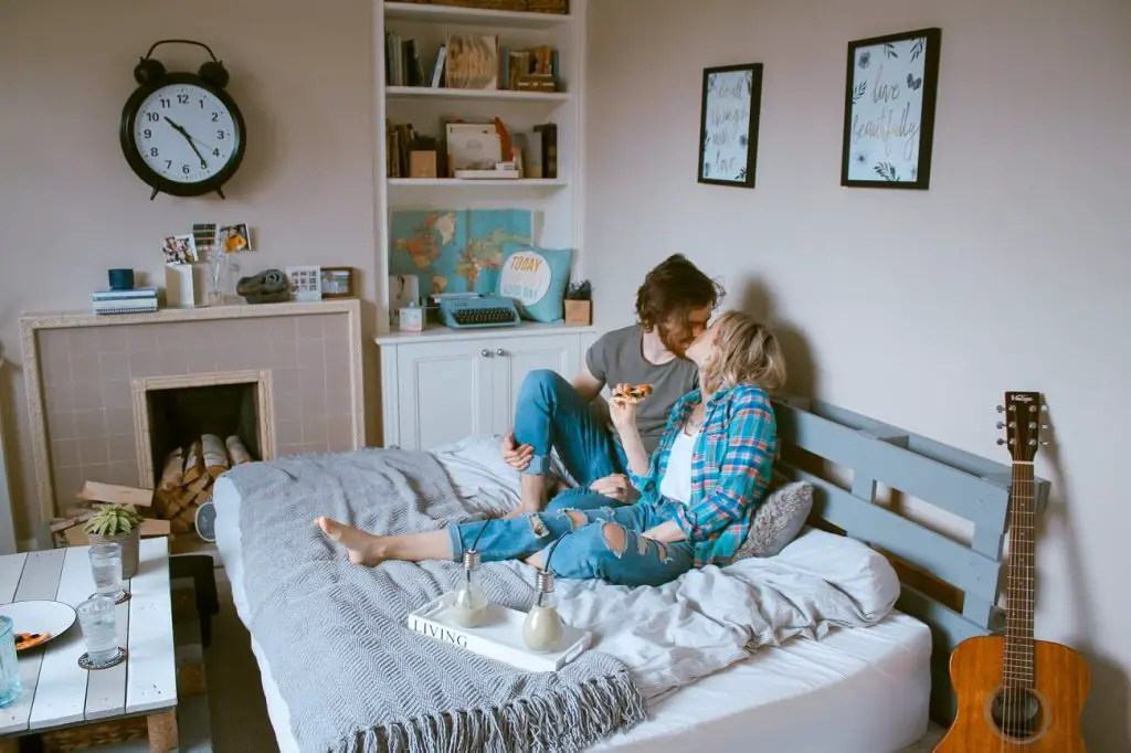 Bedroom Couple Photo Poses