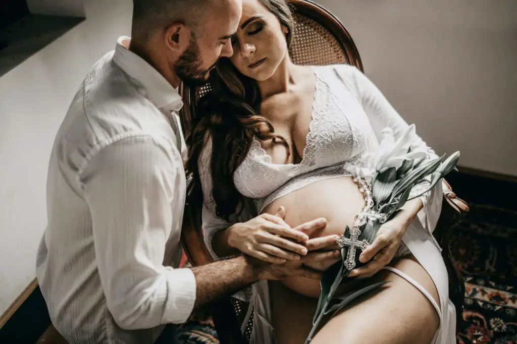 Couple Maternity Poses